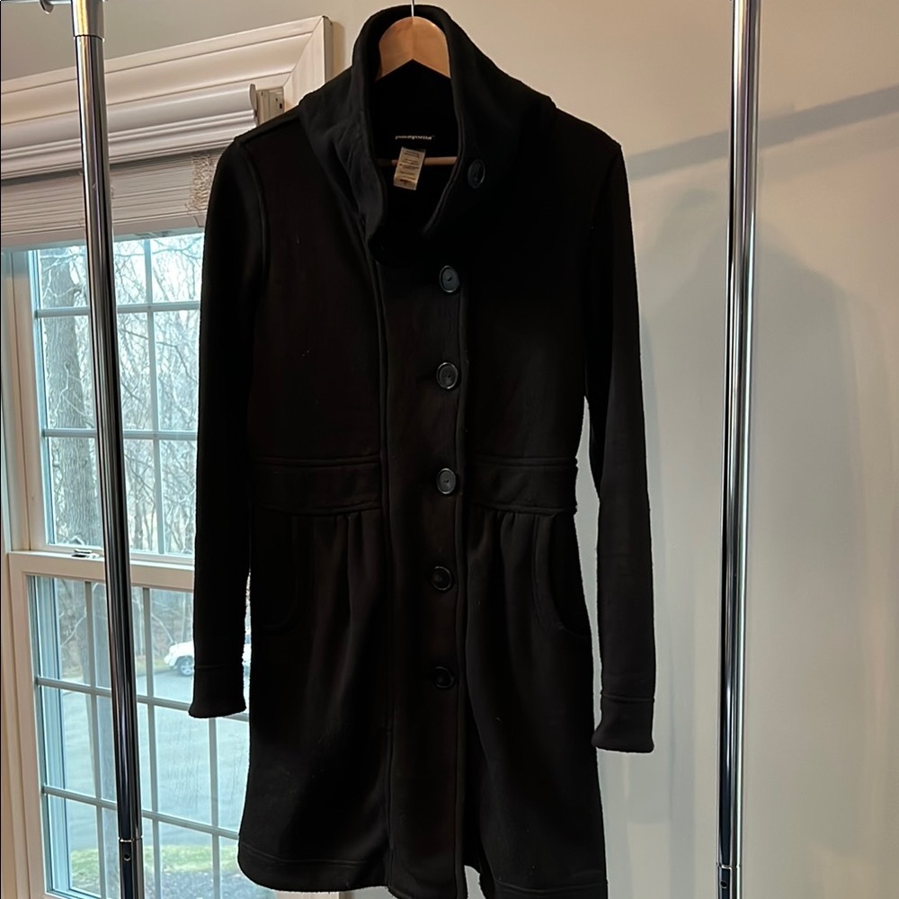 Patagonia Black jacket/Coat with Tailored Fit and Stand-up Collar